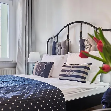 Apartment Golden Hour Apartments- Marynarzy 1