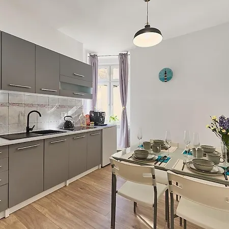 Lägenhet Golden Hour Apartments- Marynarzy 1 *